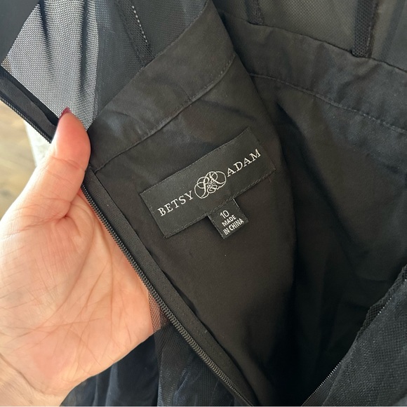 New Betsy & Adam Jasmine Tiered Tulle Corset Gown Black - Picture 6 of 7